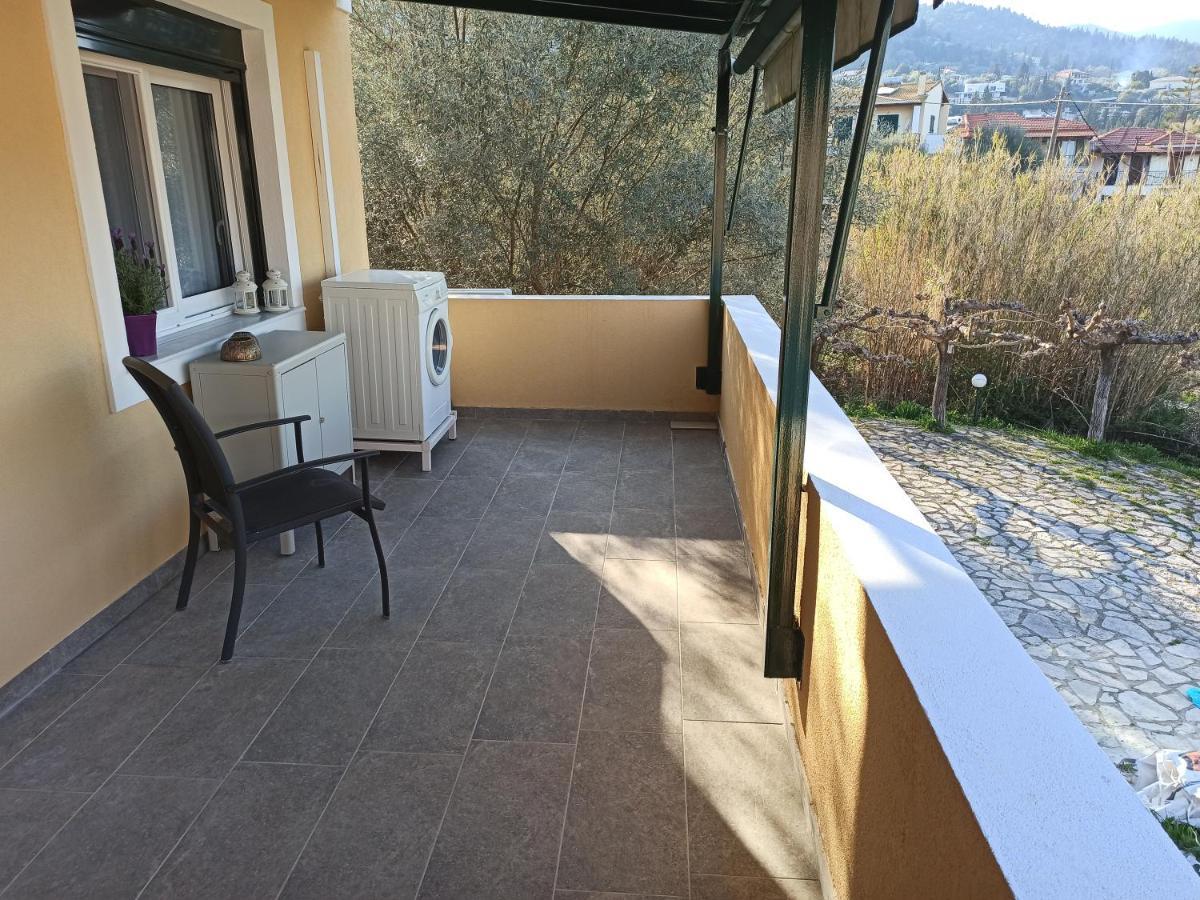 Casa Trizoni Nikiana Apartment Luaran gambar