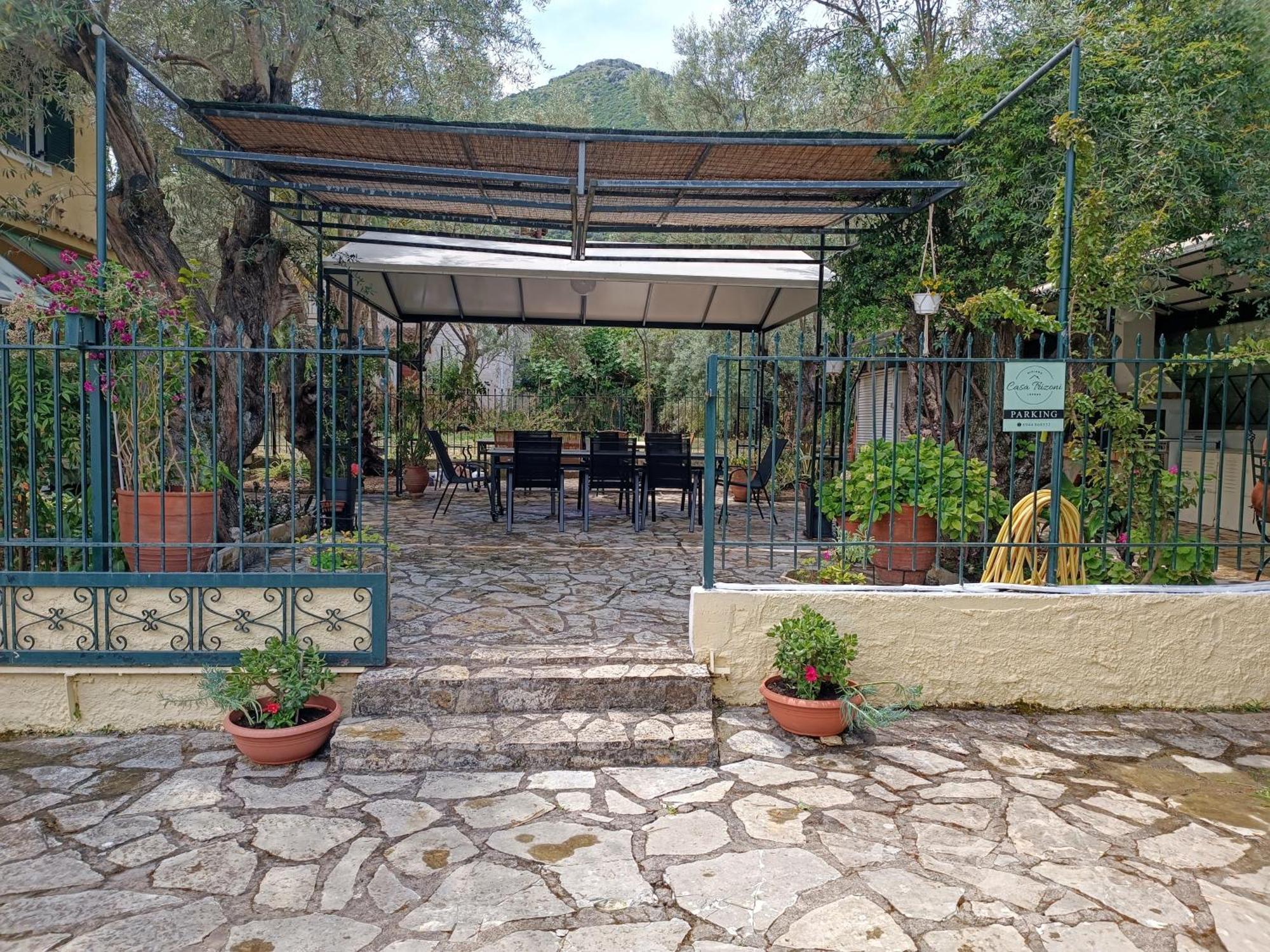 Casa Trizoni Nikiana Apartment Luaran gambar
